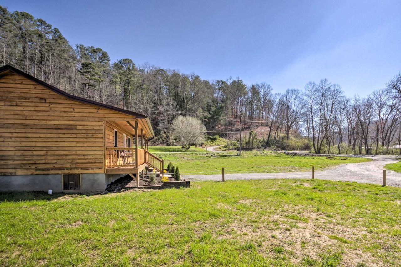 Cozy Smoky Mountain Cabin By Tuckasegee River! Bryson City Bagian luar foto